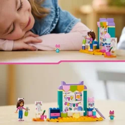 Lego-Gabby Artes Com O Bebé Cartão